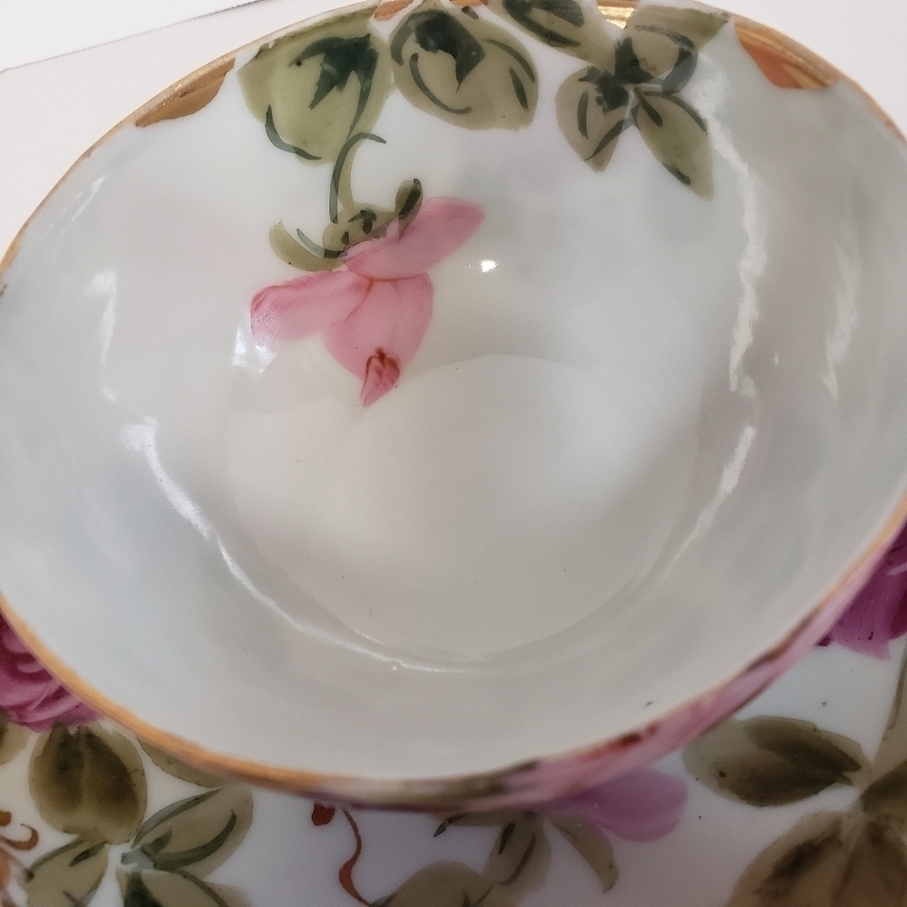 𝅺handpainted Nippon Cabbage Roses Gold Trim Tea Cup and Saucer Pink Purple - Picture 3 of 6